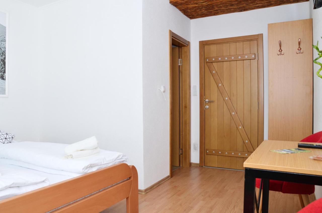 Konoba Slapovi Motel Jajce Ngoại thất bức ảnh