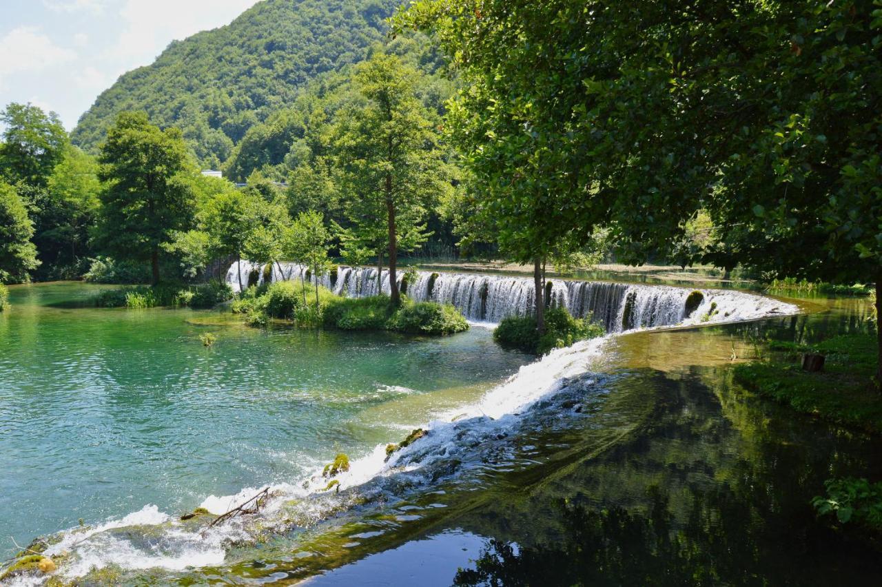 Konoba Slapovi Motel Jajce Ngoại thất bức ảnh