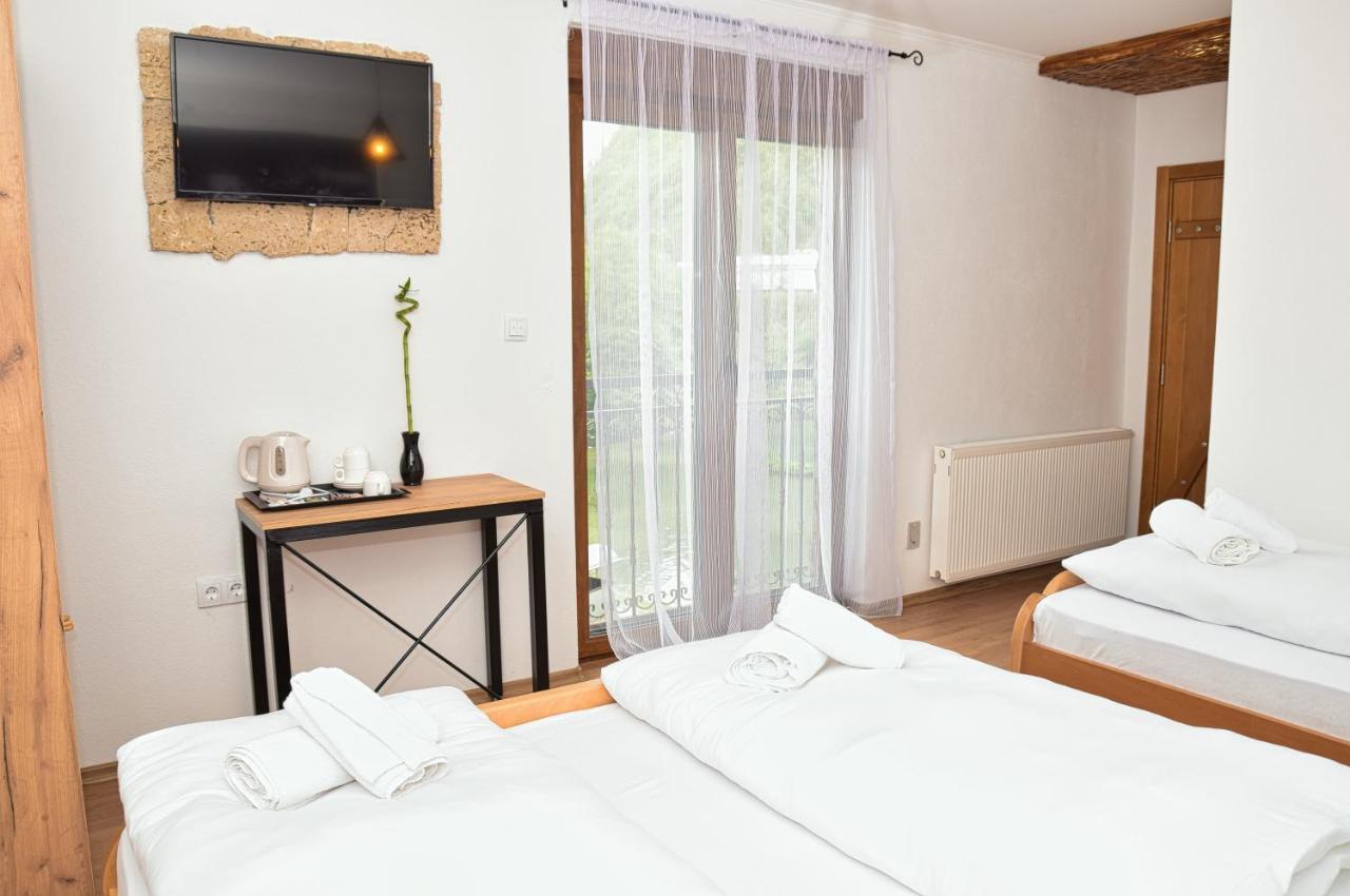 Konoba Slapovi Motel Jajce Ngoại thất bức ảnh