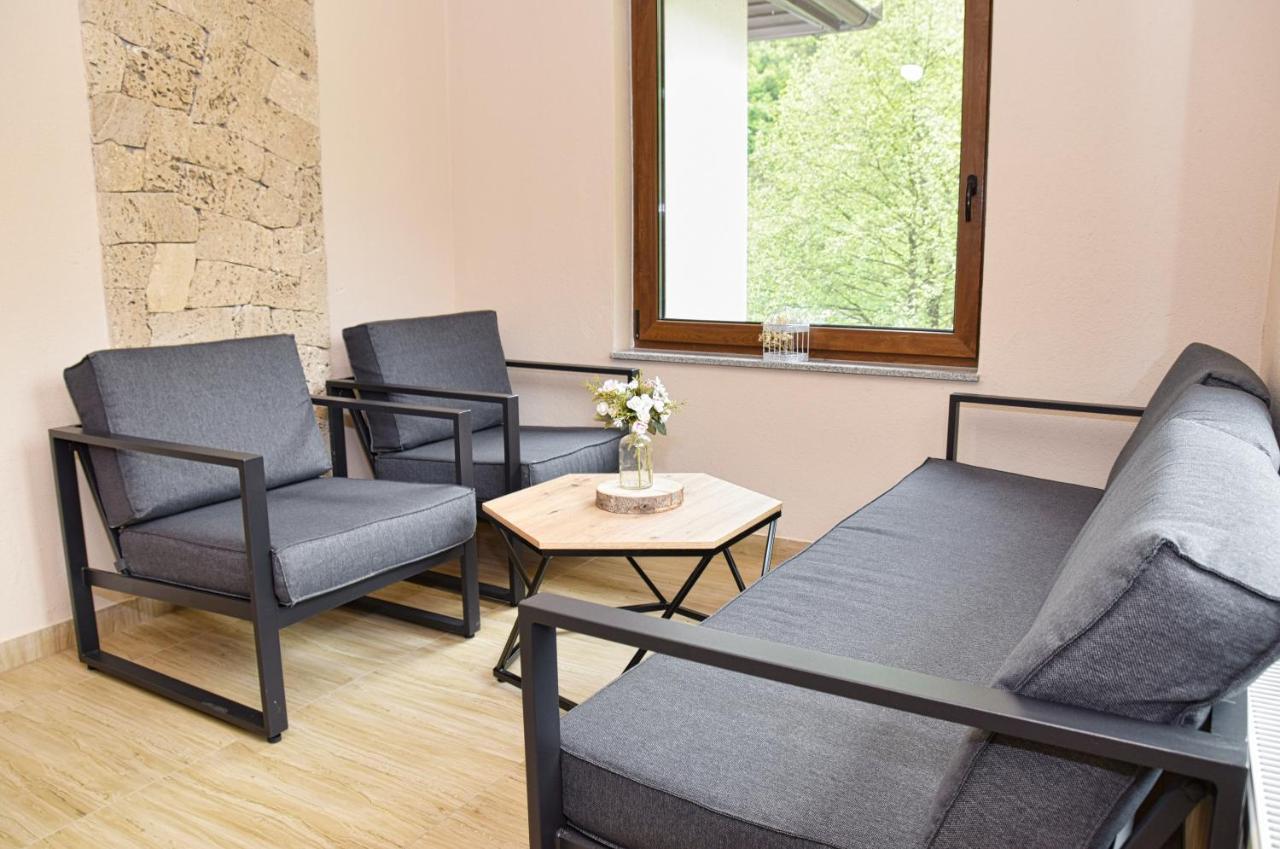 Konoba Slapovi Motel Jajce Ngoại thất bức ảnh