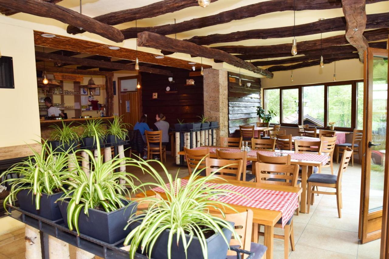 Konoba Slapovi Motel Jajce Ngoại thất bức ảnh