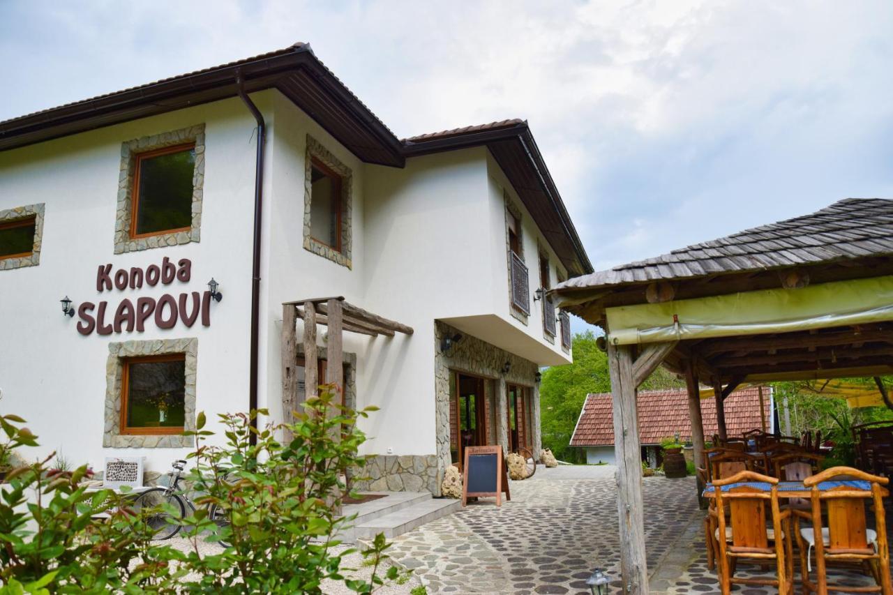 Konoba Slapovi Motel Jajce Ngoại thất bức ảnh