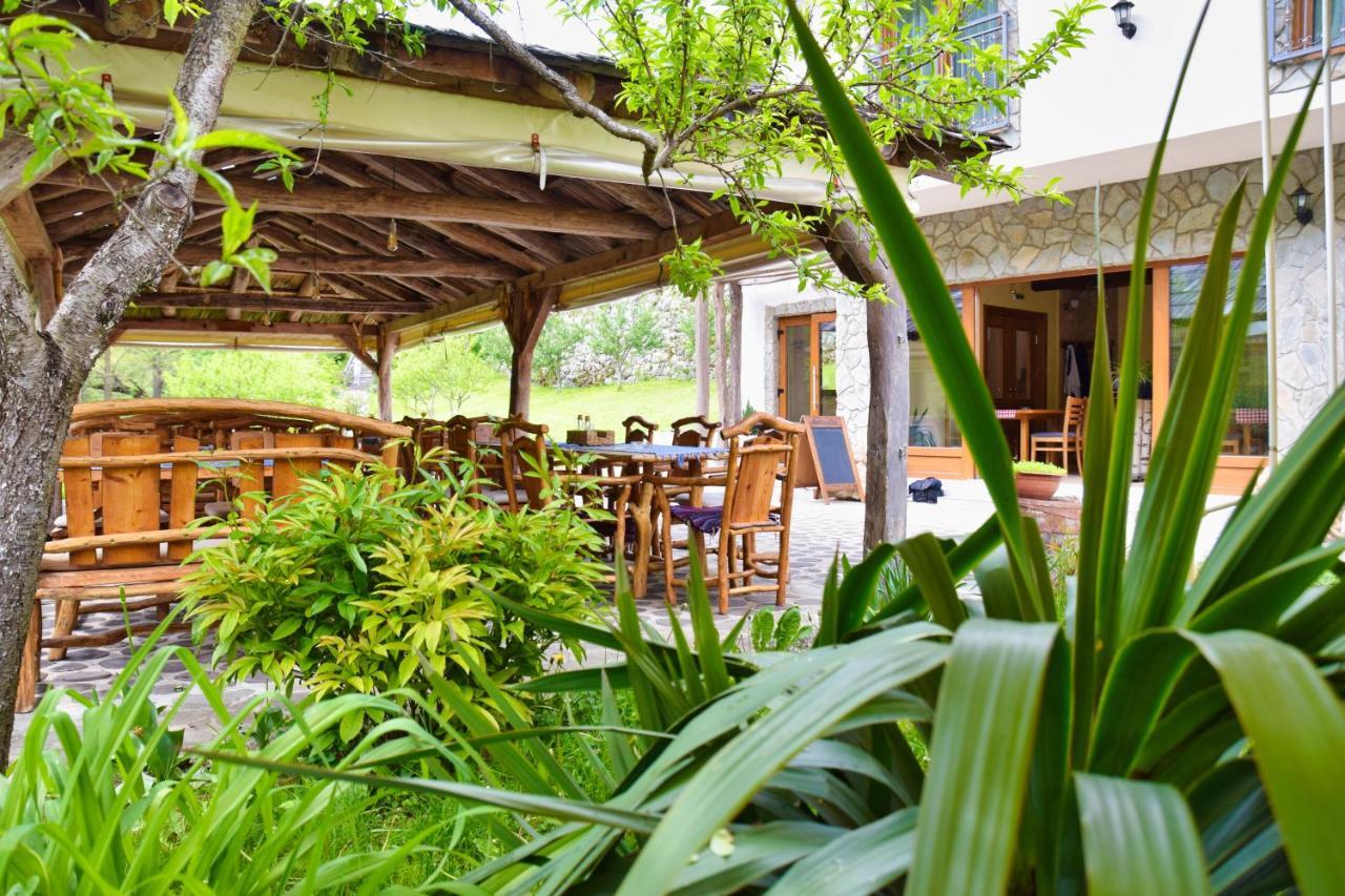Konoba Slapovi Motel Jajce Ngoại thất bức ảnh