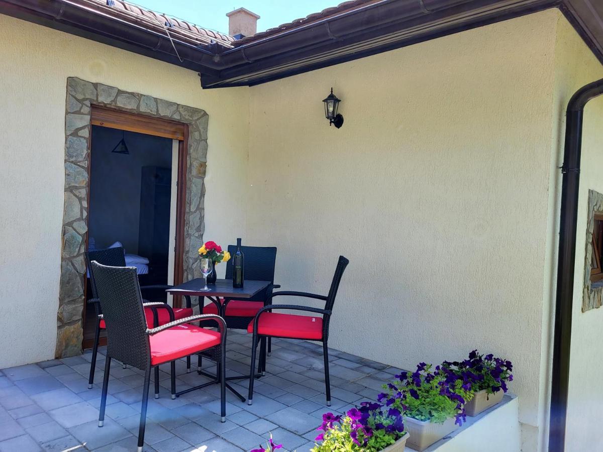 Konoba Slapovi Motel Jajce Ngoại thất bức ảnh