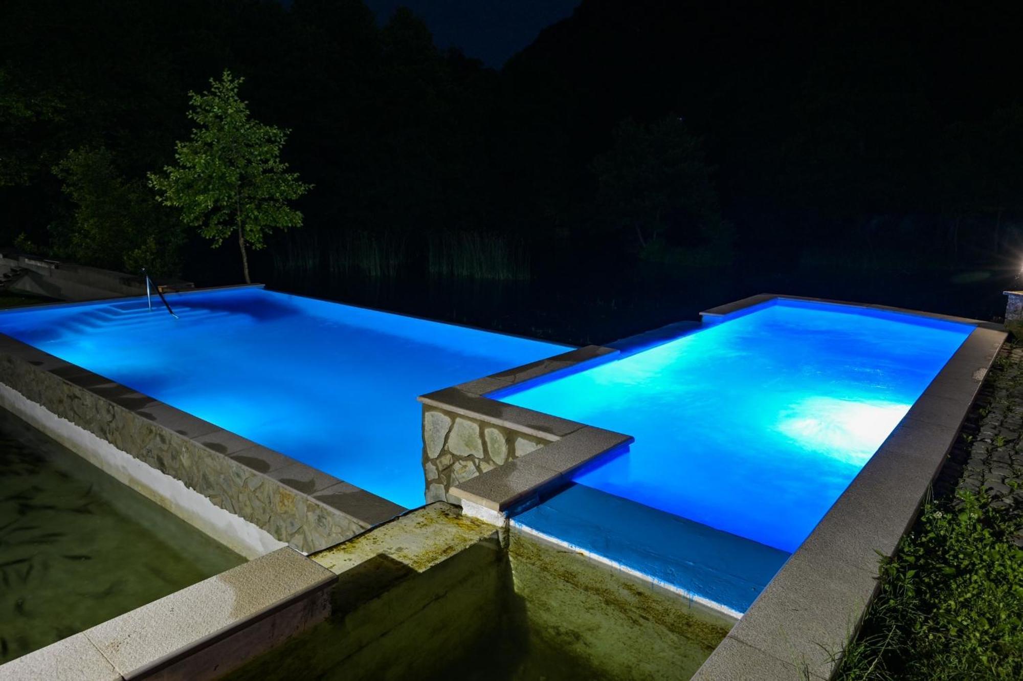 Konoba Slapovi Motel Jajce Ngoại thất bức ảnh