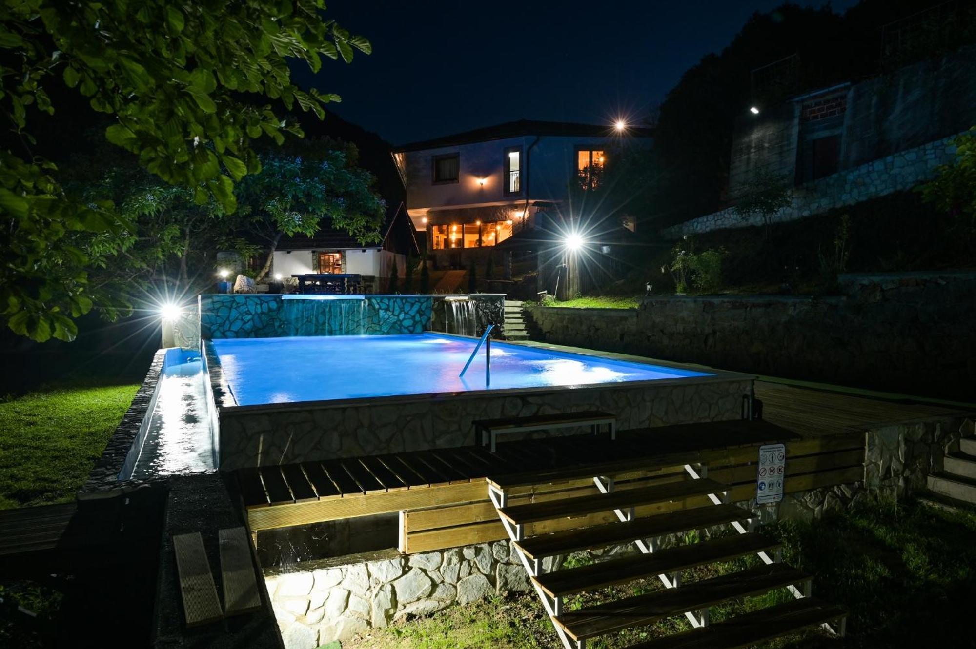 Konoba Slapovi Motel Jajce Ngoại thất bức ảnh