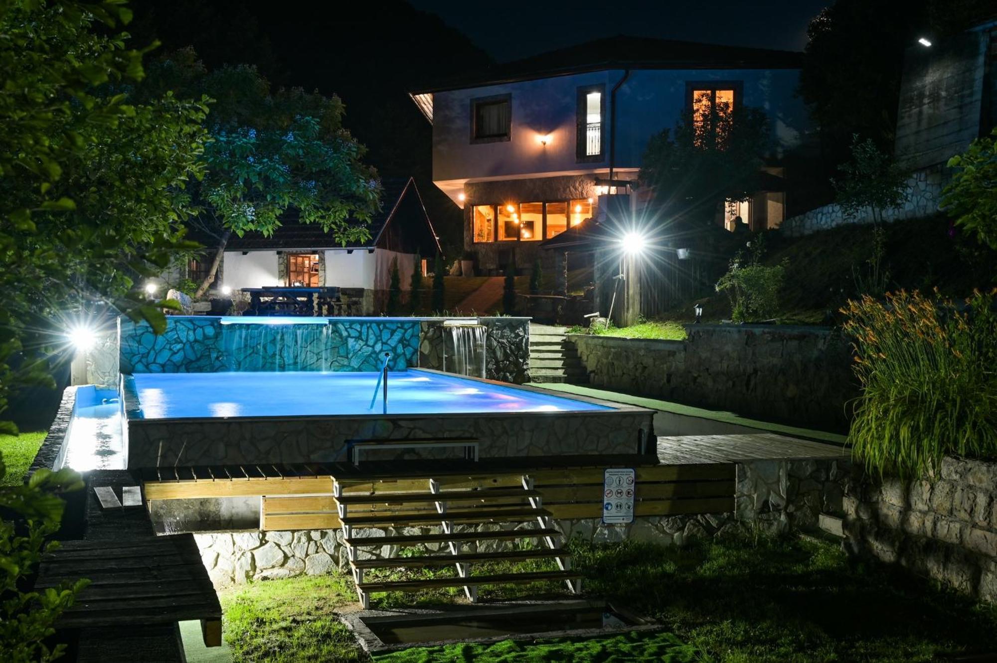 Konoba Slapovi Motel Jajce Ngoại thất bức ảnh
